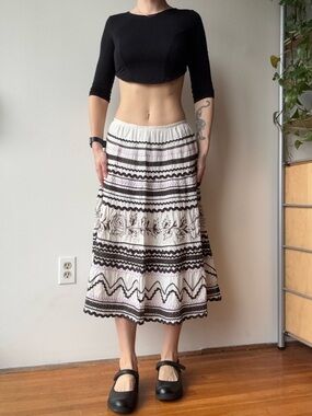 Guess cream Embroidered Boho cotton Midi Skirt - brand new with tags